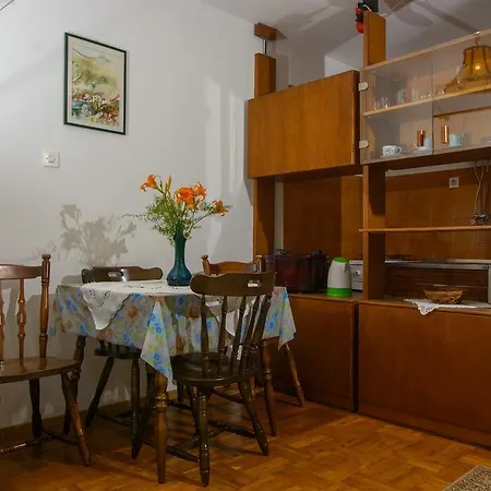 Bozic Apartman Marina
